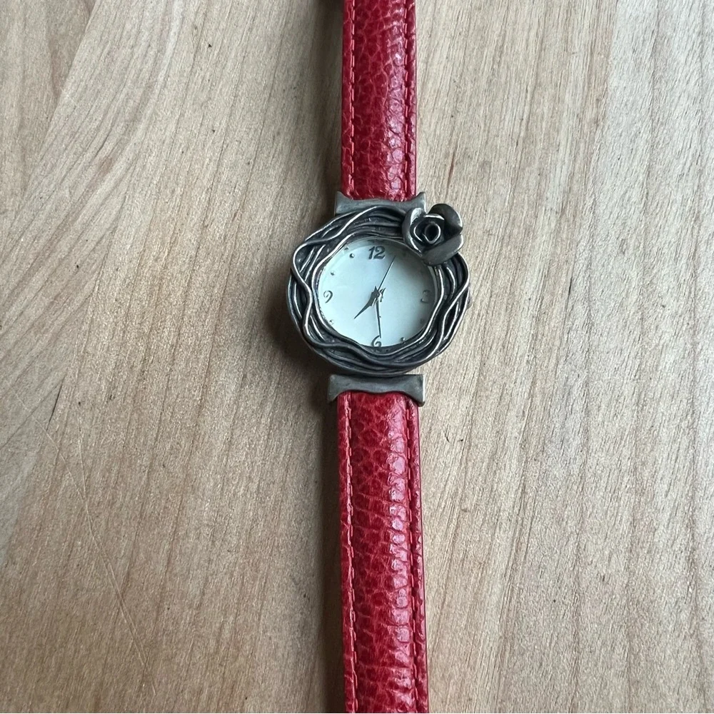 Sterling Silver ladies floral mother of pearl red leather watch NEW BATTERY